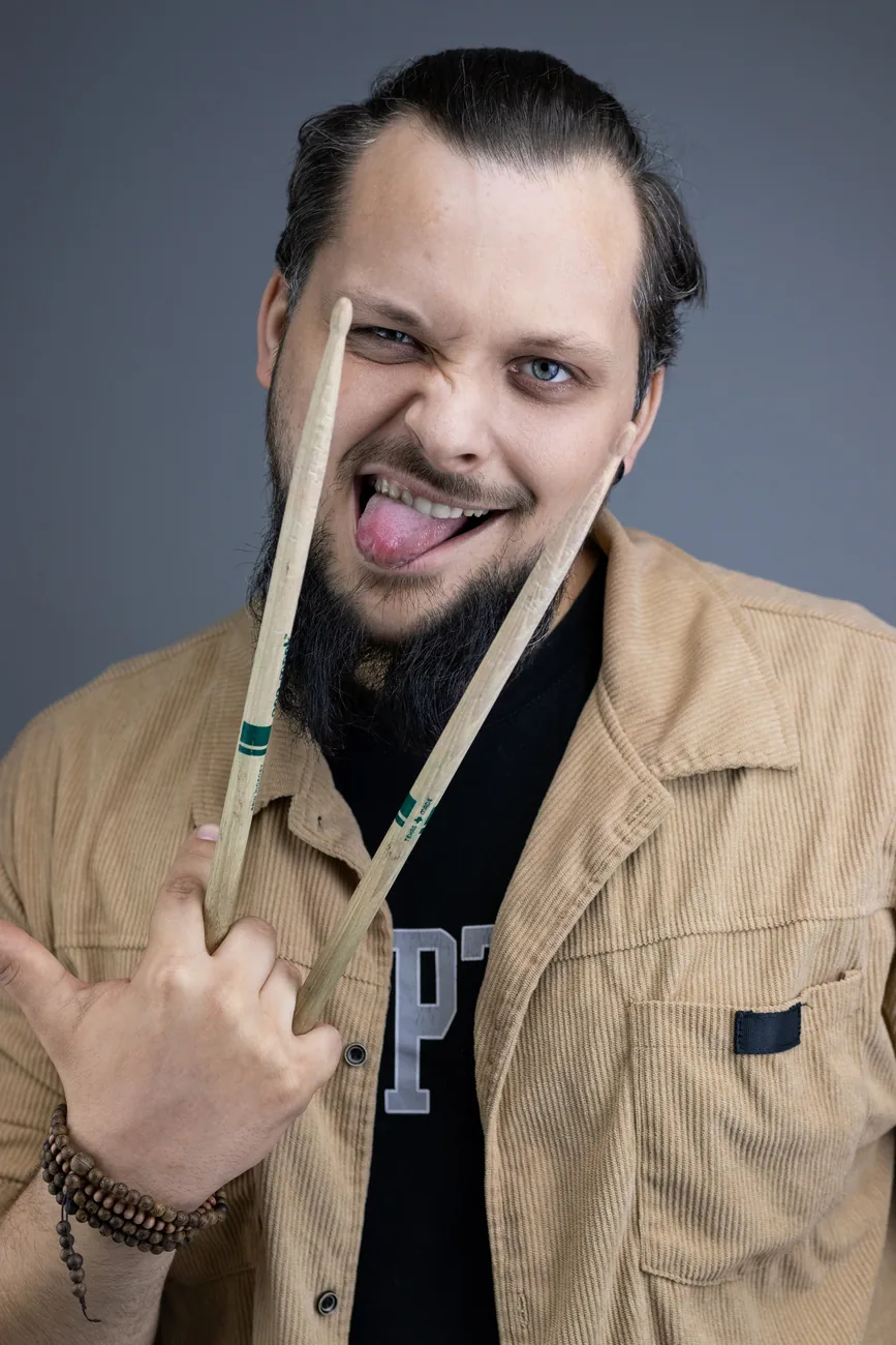 Portret de studio, muzician